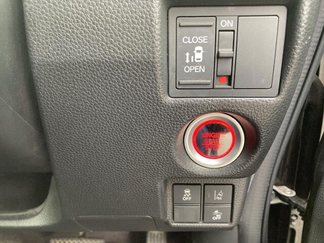 HONDA N BOX CUSTOM 4WD 2019 Image 31