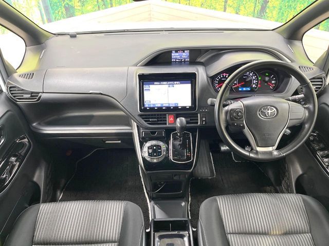 TOYOTA VOXY 2019 Image 31