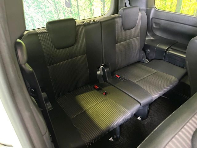 TOYOTA VOXY 2019 Image 31