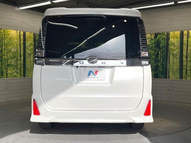 TOYOTA VOXY 2019 Image 31