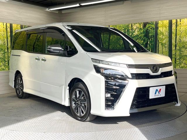 TOYOTA VOXY 2019 Image 31