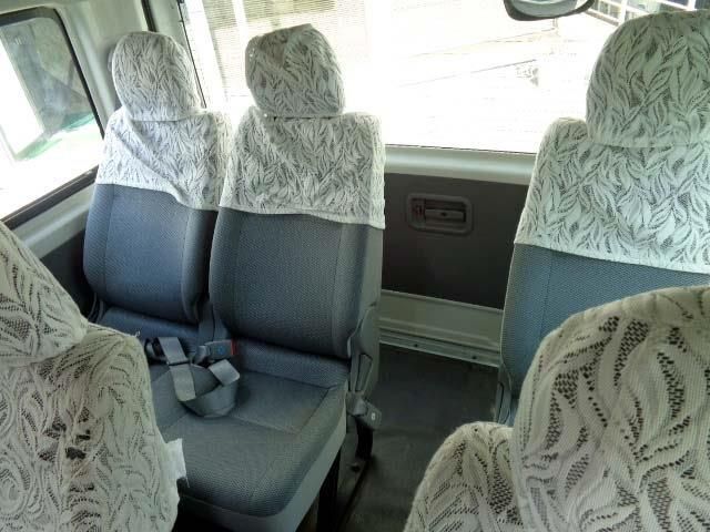 TOYOTA HIACE WAGON 4WD 2009 Image 31