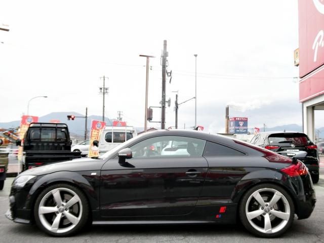 AUDI TT RS PLUS COUP 2013 Image 31