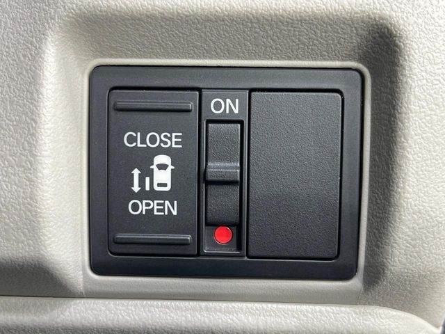 HONDA N BOX 2024 Image 31