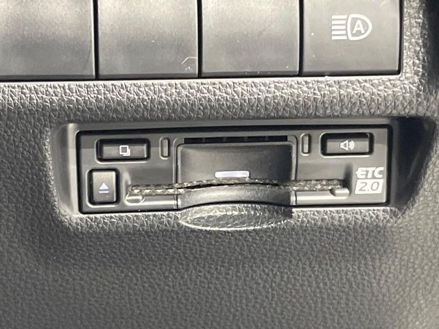 TOYOTA RAV4 HYBRID 2WD 2023 Image 31