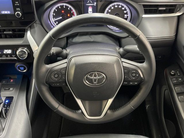 TOYOTA HARRIER 2WD 2022 Image 31