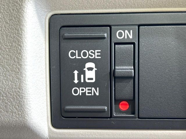 HONDA N BOX 2023 Image 31