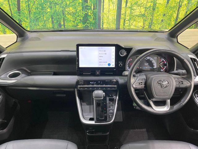 TOYOTA NOAH 2023 Image 31