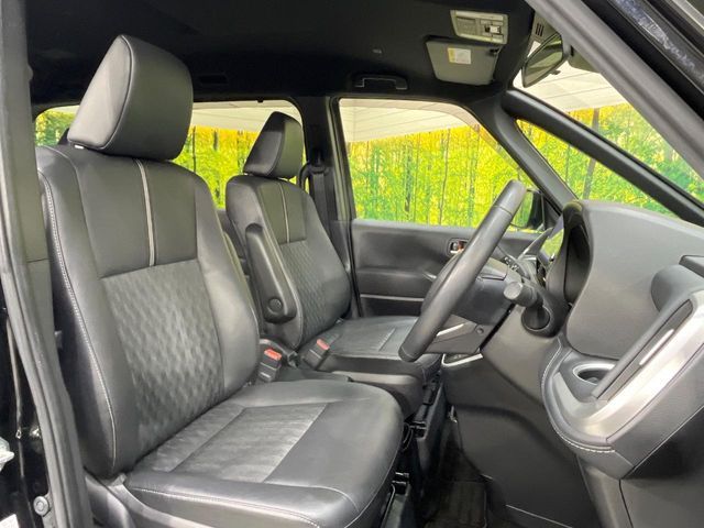 TOYOTA NOAH 2023 Image 31