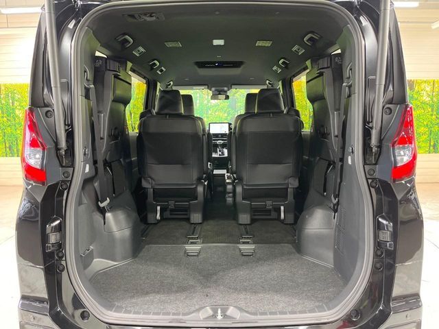 TOYOTA NOAH 2023 Image 31