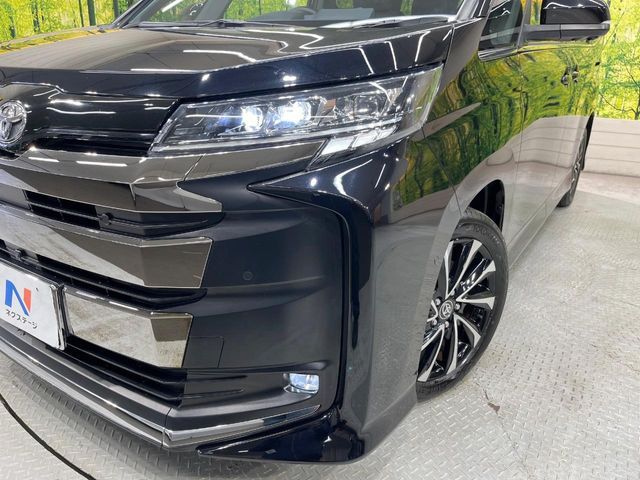 TOYOTA NOAH 2023 Image 31