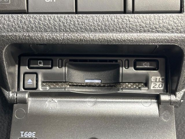 TOYOTA HARRIER 2WD 2024 Image 31