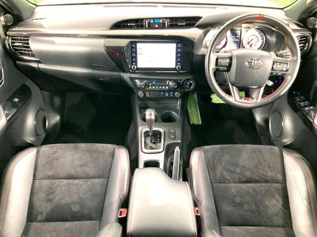 TOYOTA HILUX 4WD 2023 Image 31