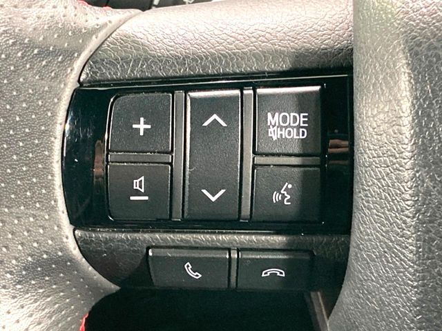 TOYOTA HILUX 4WD 2023 Image 31