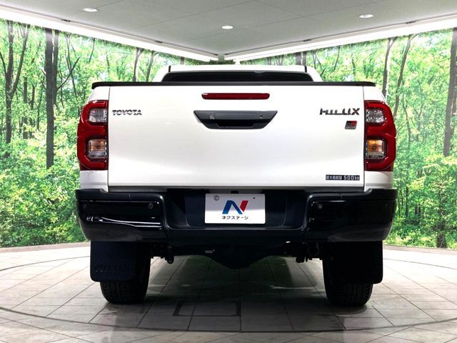 TOYOTA HILUX 4WD 2023 Image 31