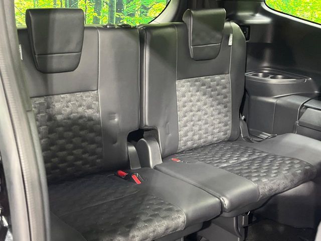 TOYOTA VOXY HYBRID 2023 Image 31