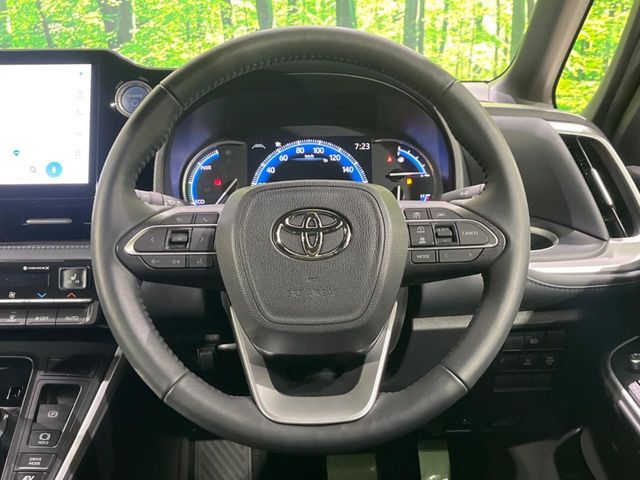 TOYOTA VOXY HYBRID 2023 Image 31