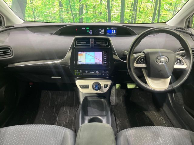 TOYOTA PRIUS 2016 Image 31