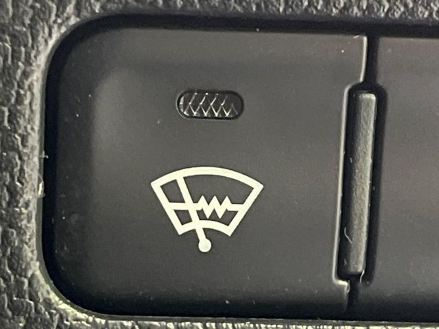 TOYOTA PRIUS 2016 Image 31