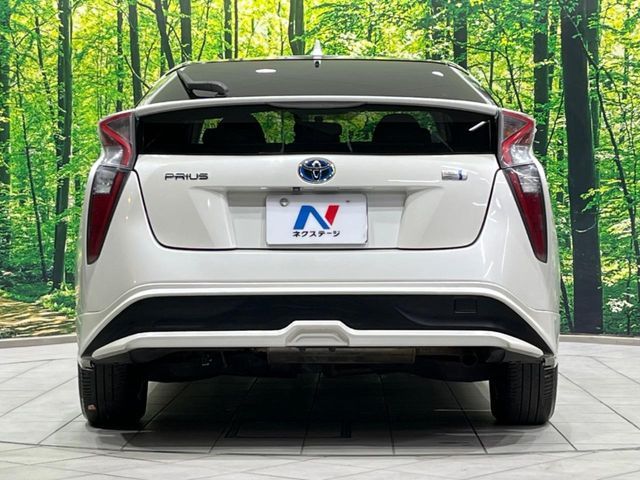 TOYOTA PRIUS 2016 Image 31