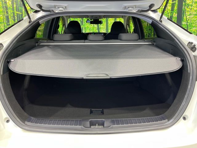 TOYOTA PRIUS 2017 Image 31