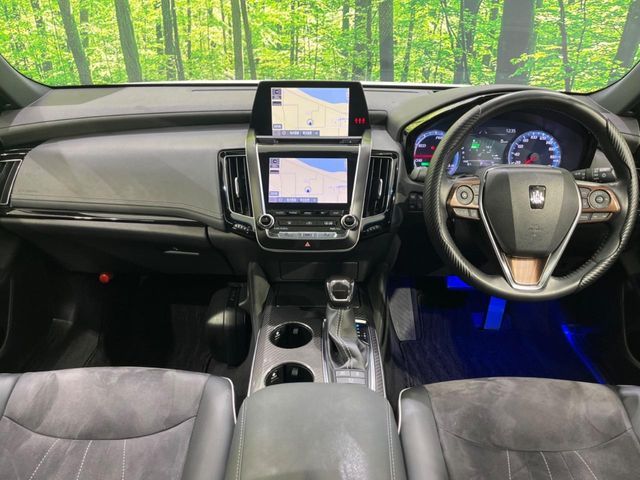 TOYOTA CROWN SEDAN HYBRID 4 2019 Image 31