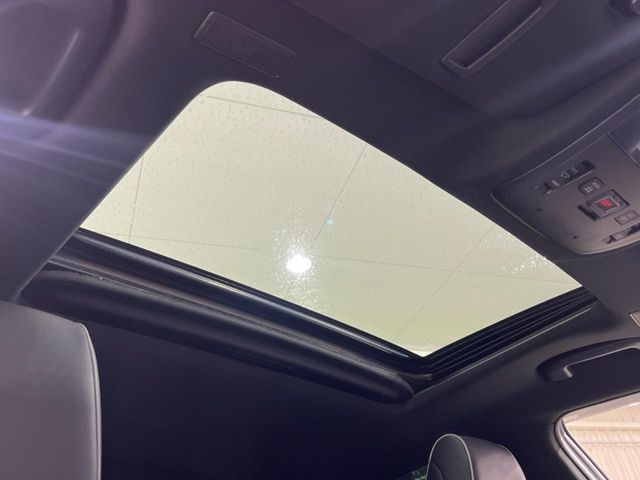 TOYOTA CROWN SEDAN HYBRID 4 2019 Image 31