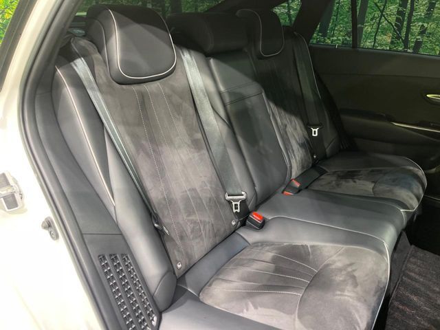 TOYOTA CROWN SEDAN HYBRID 4 2019 Image 31