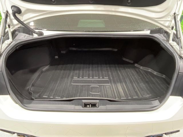 TOYOTA CROWN SEDAN HYBRID 4 2019 Image 31