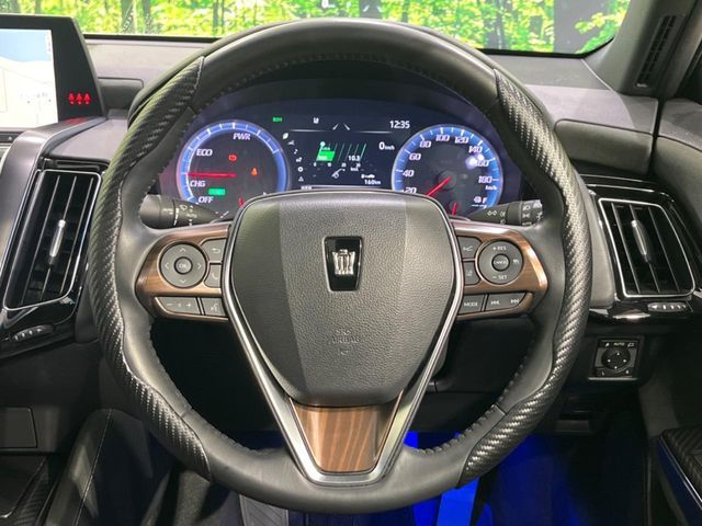 TOYOTA CROWN SEDAN HYBRID 4 2019 Image 31