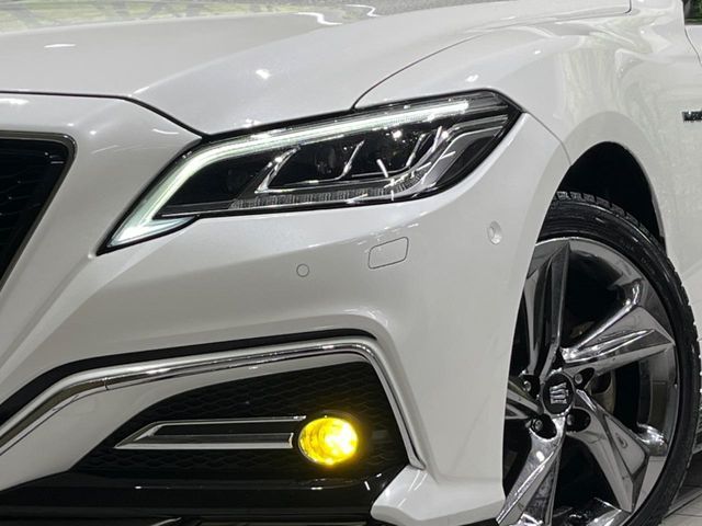 TOYOTA CROWN SEDAN HYBRID 4 2019 Image 31