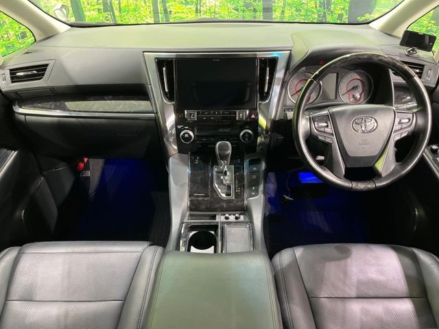 TOYOTA ALPHARD 2019 Image 31