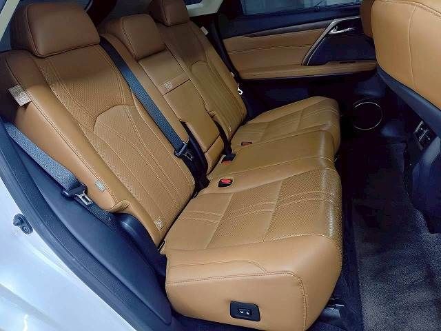 TOYOTA LEXUS RX450H 2WD 2021 Image 31