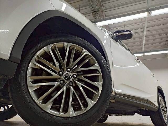 TOYOTA LEXUS RX450H 2WD 2021 Image 31