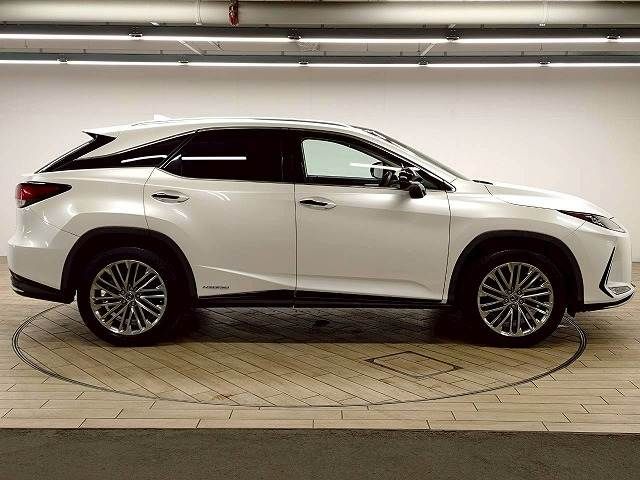 TOYOTA LEXUS RX450H 2WD 2021 Image 31