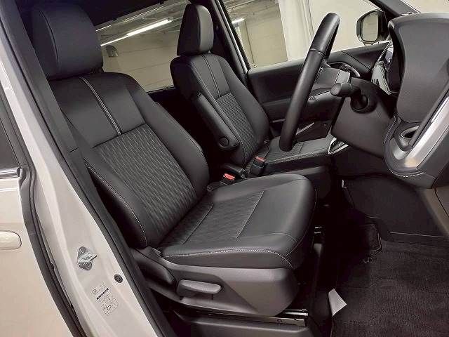 TOYOTA NOAH 2022 Image 31