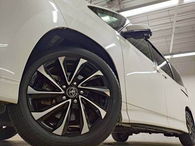 TOYOTA NOAH 2022 Image 31