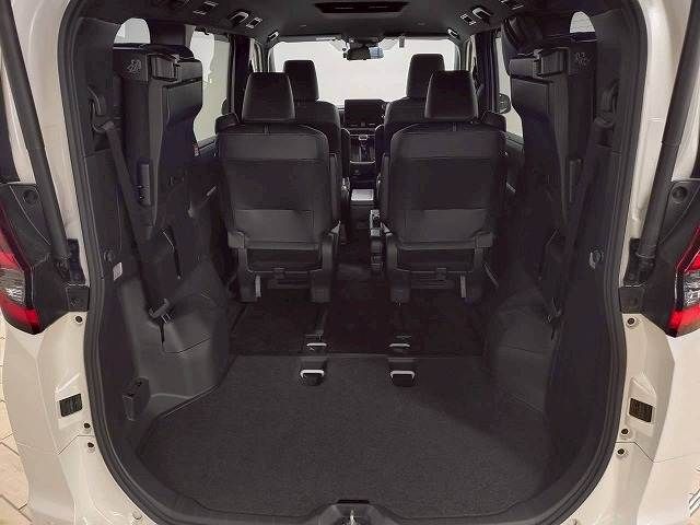 TOYOTA NOAH 2022 Image 31