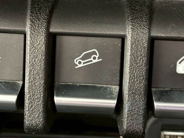 SUZUKI JIMNY 4WD 2018 Image 31