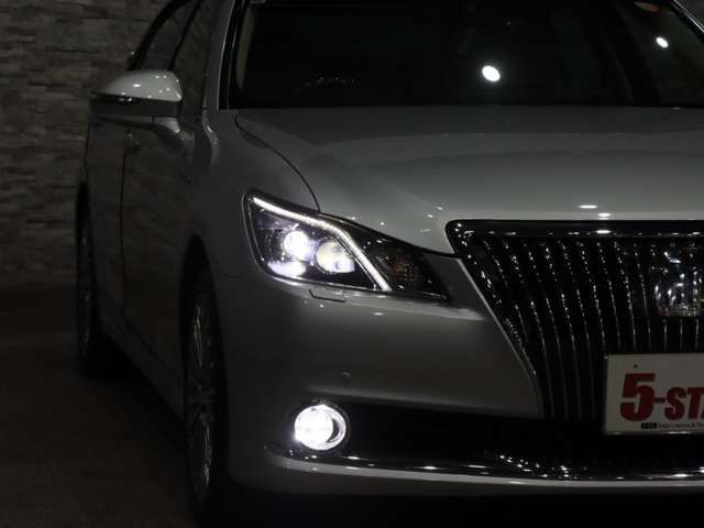 TOYOTA CROWN MAJESTA HYBRID 2014 Image 31
