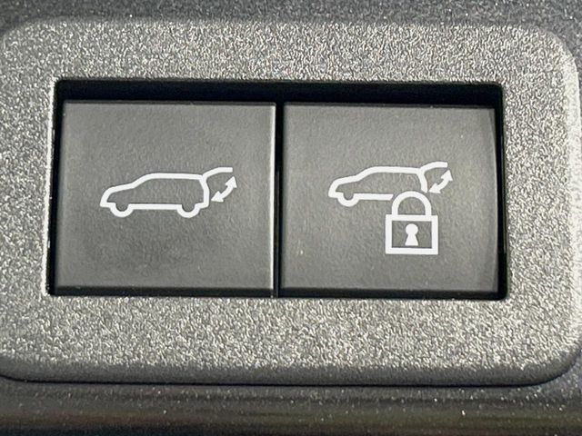 TOYOTA YARIS CROSS HYBRID 2021 Image 31