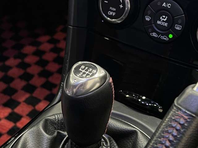 MAZDA RX-8 2012 Image 31