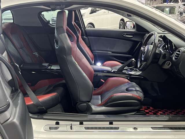 MAZDA RX-8 2012 Image 31