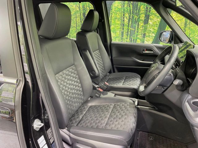 TOYOTA VOXY HYBRID 2024 Image 31