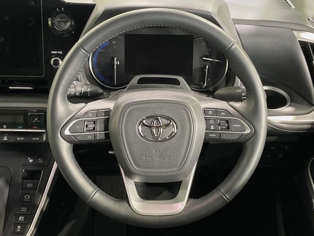 TOYOTA VOXY HYBRID 2024 Image 31