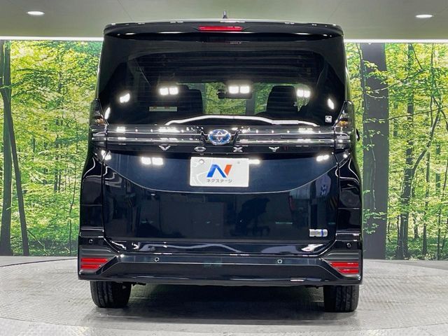 TOYOTA VOXY HYBRID 2024 Image 31
