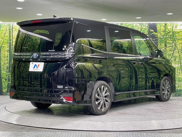 TOYOTA VOXY HYBRID 2024 Image 31