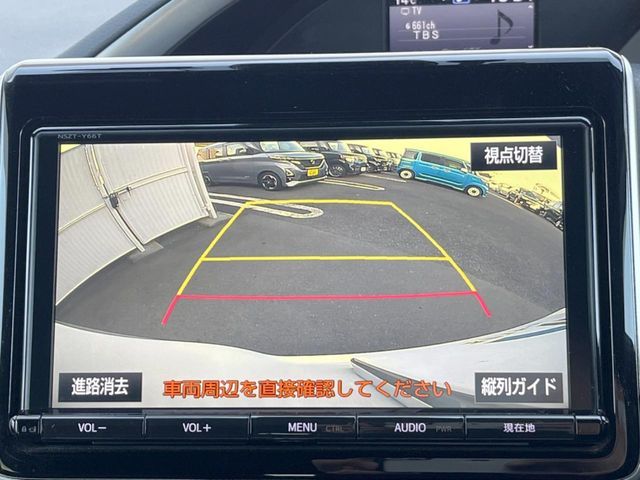 TOYOTA VOXY HYBRID 2018 Image 31