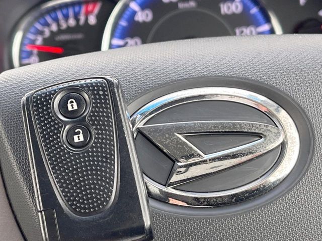 DAIHATSU MOVE CUSTOM 2013 Image 31