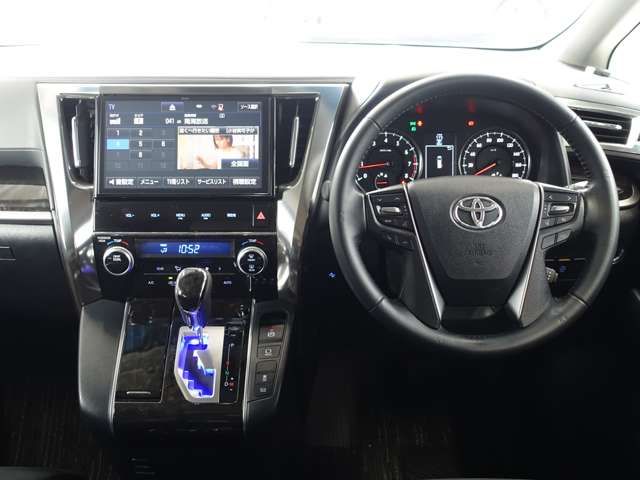 TOYOTA VELLFIRE 2017 Image 31